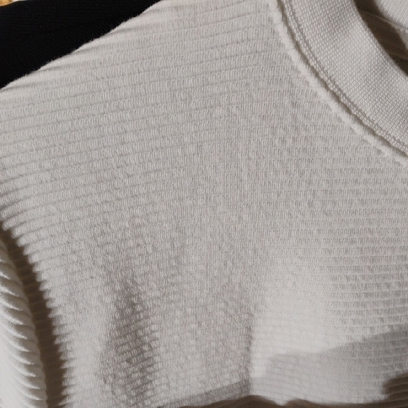 H&M White Ribbed Top - Picture 3 of 3